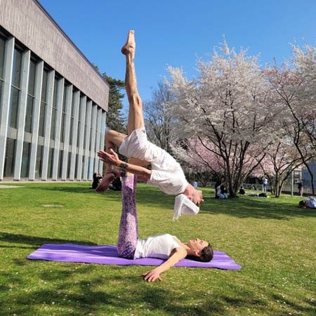 Acro3